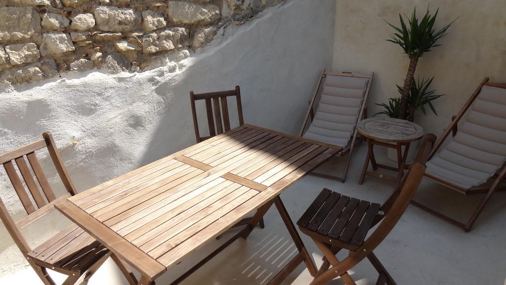 Appartement Avec Terrasse,Mezzanine,Patangarles Rom bilde